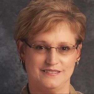 Meet your Posher, Deirdre